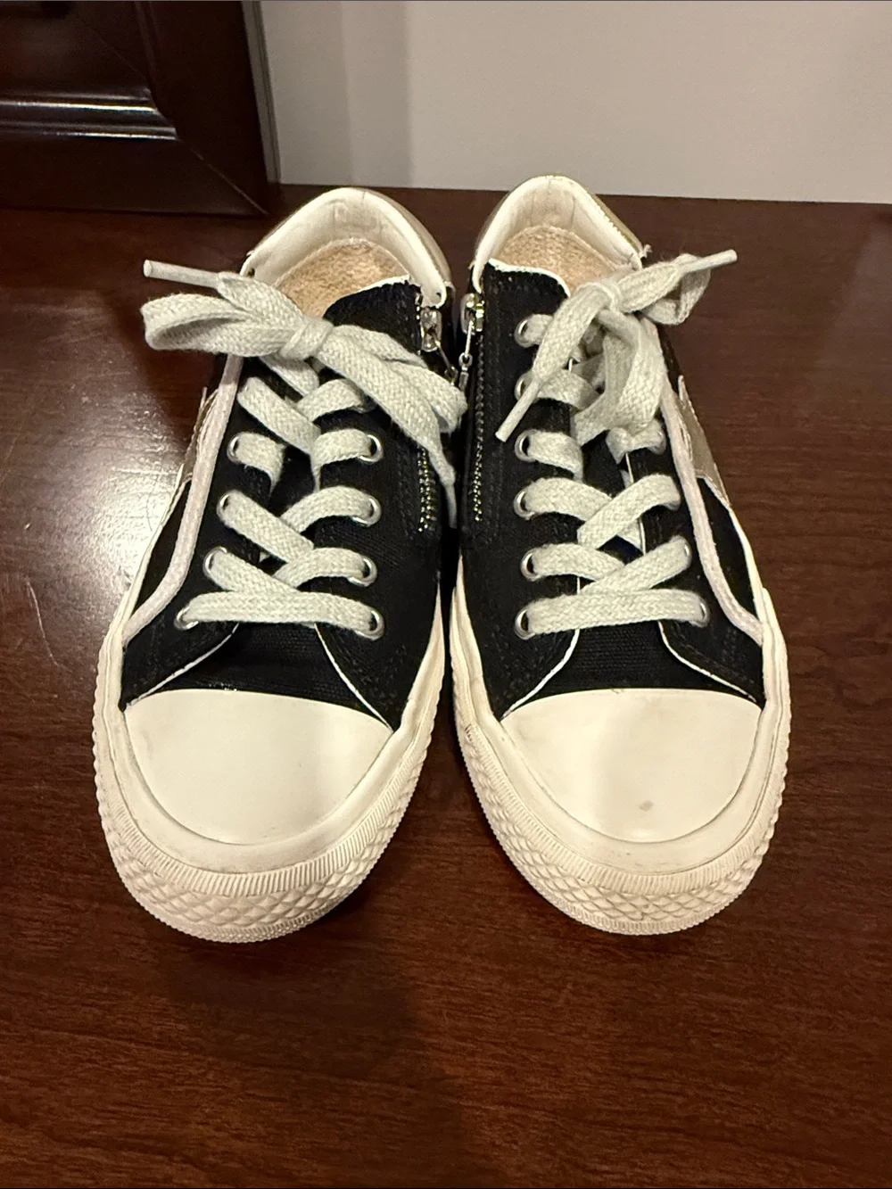 Vintage Havana Black Canvas Star Low Sneakers with Cream Accents
